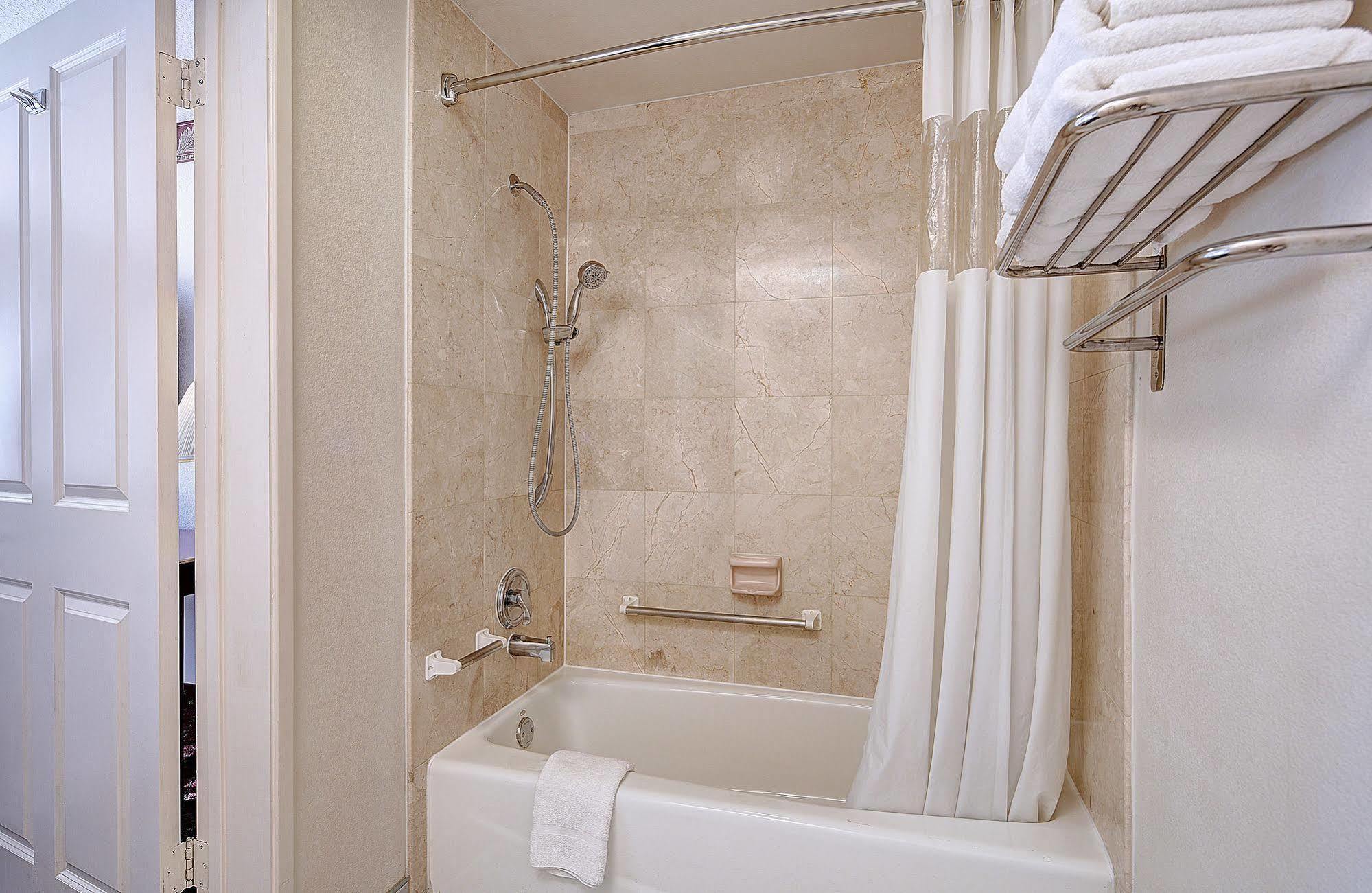 Greentree 3* Pasadena
